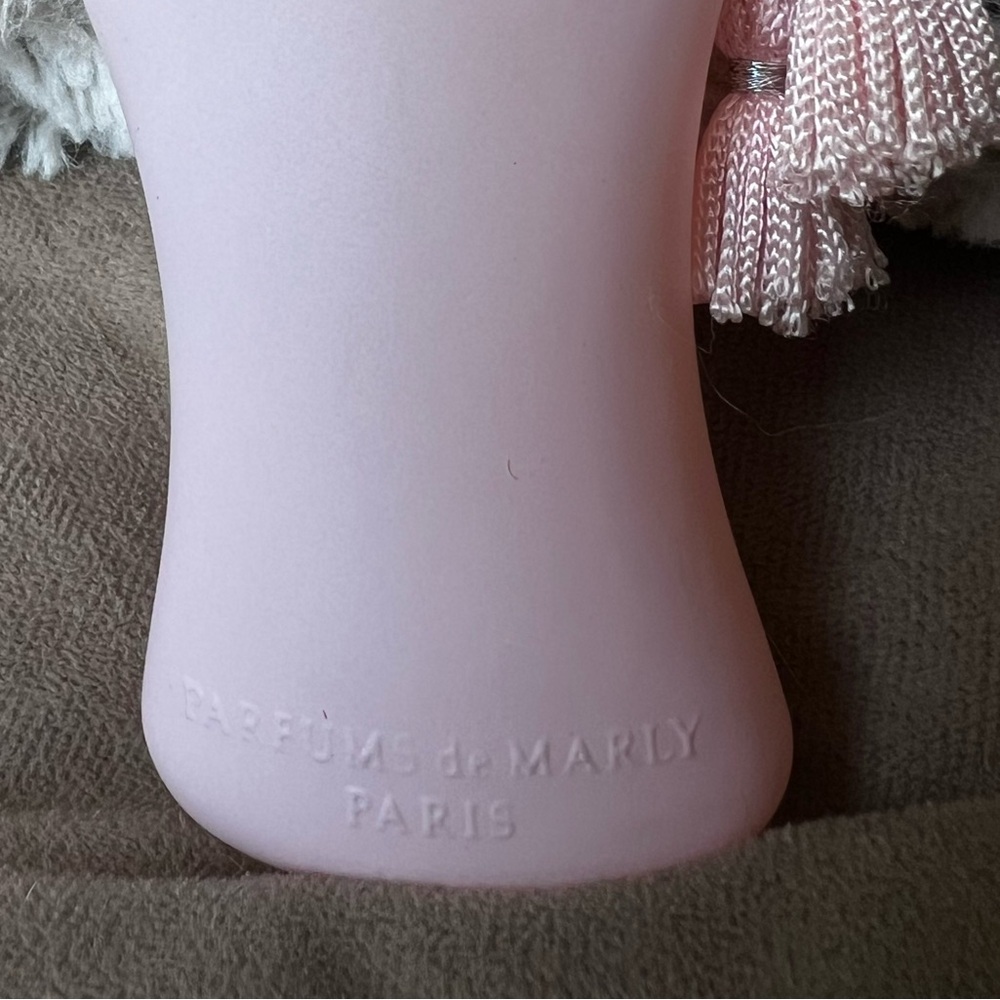 Delina - Picture 3 of 6